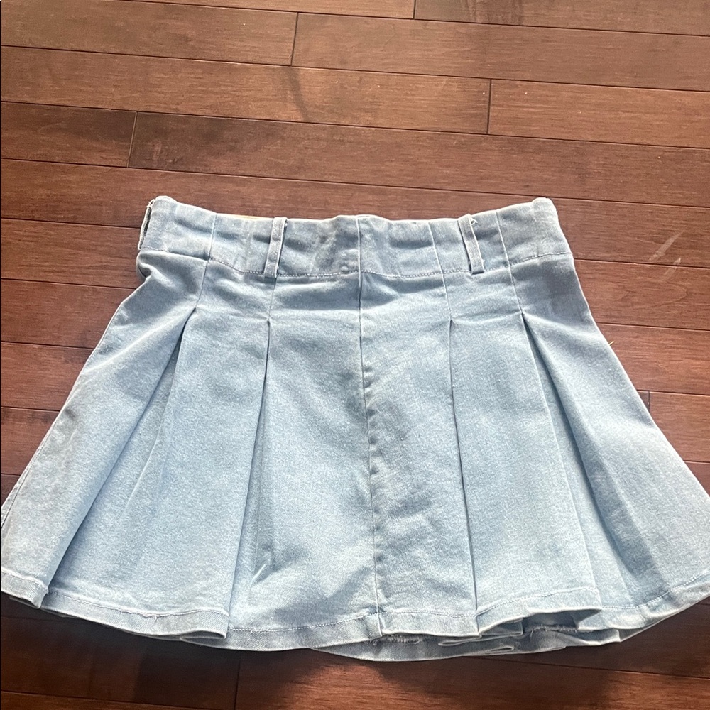 NWT Love Cult Pleated Women's Denim Skirt size medium